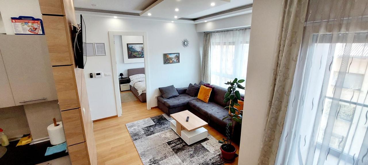 Extra Apartman Banja Luka Exterior foto