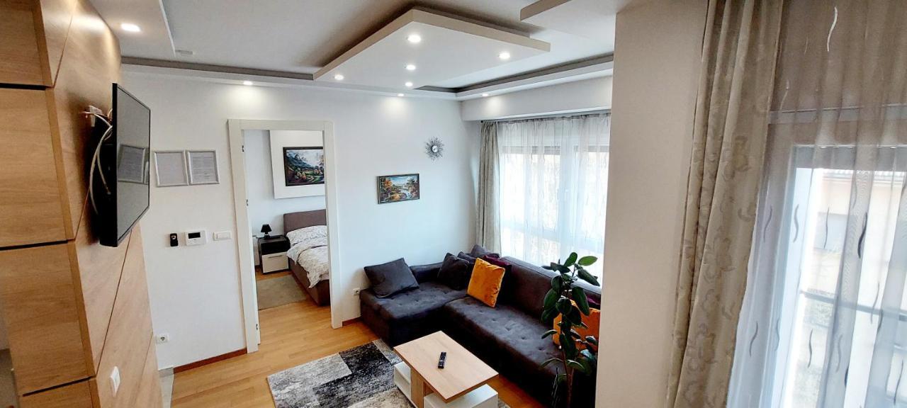 Extra Apartman Banja Luka Exterior foto